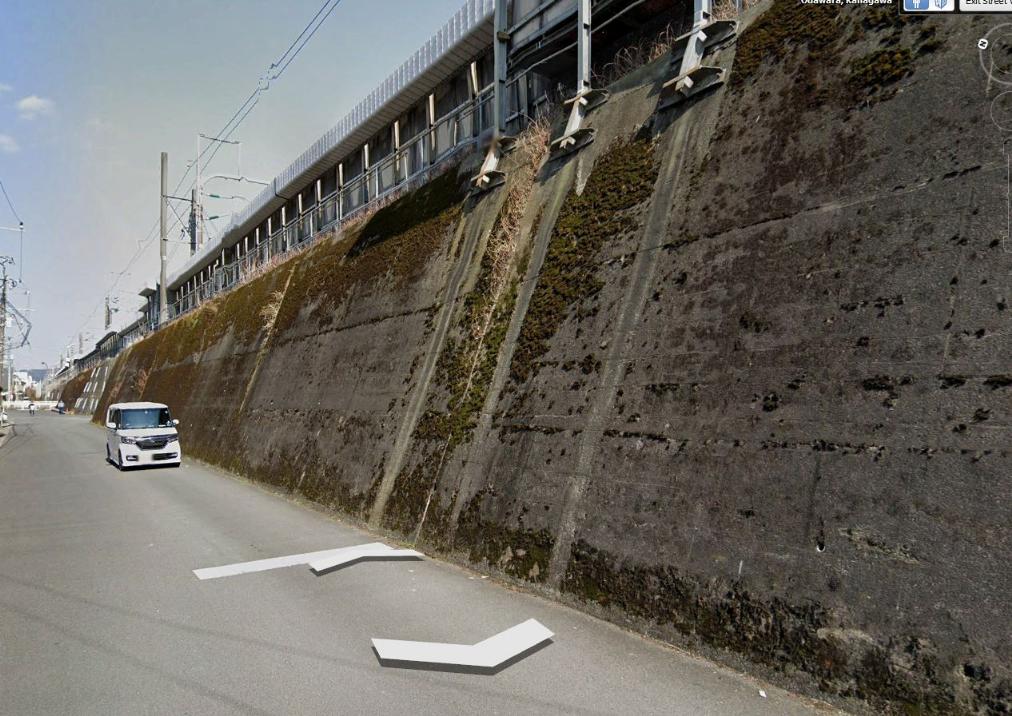 shinkansen_retaining_wall.jpg